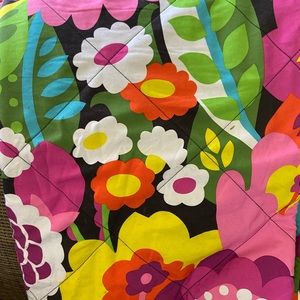 Vera Bradley quilted Throw Blanket - Va Va Voom Pattern